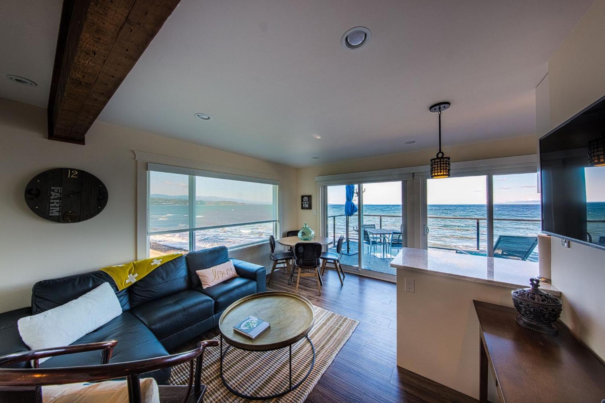 Qualicum Beach Ocean Suites Zewnętrze zdjęcie