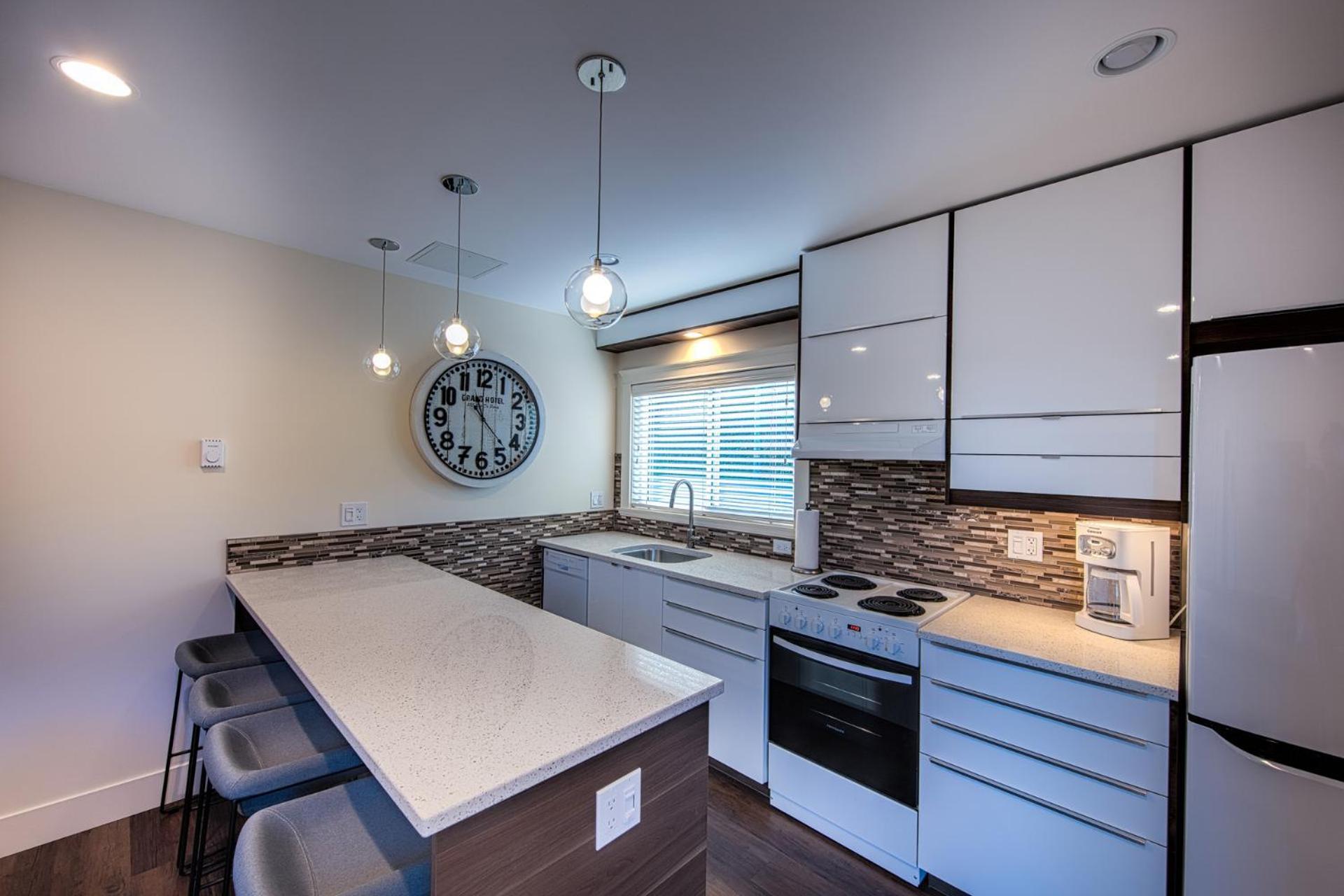 Qualicum Beach Ocean Suites Zewnętrze zdjęcie