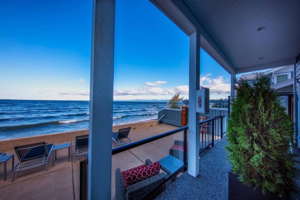 Qualicum Beach Ocean Suites Zewnętrze zdjęcie