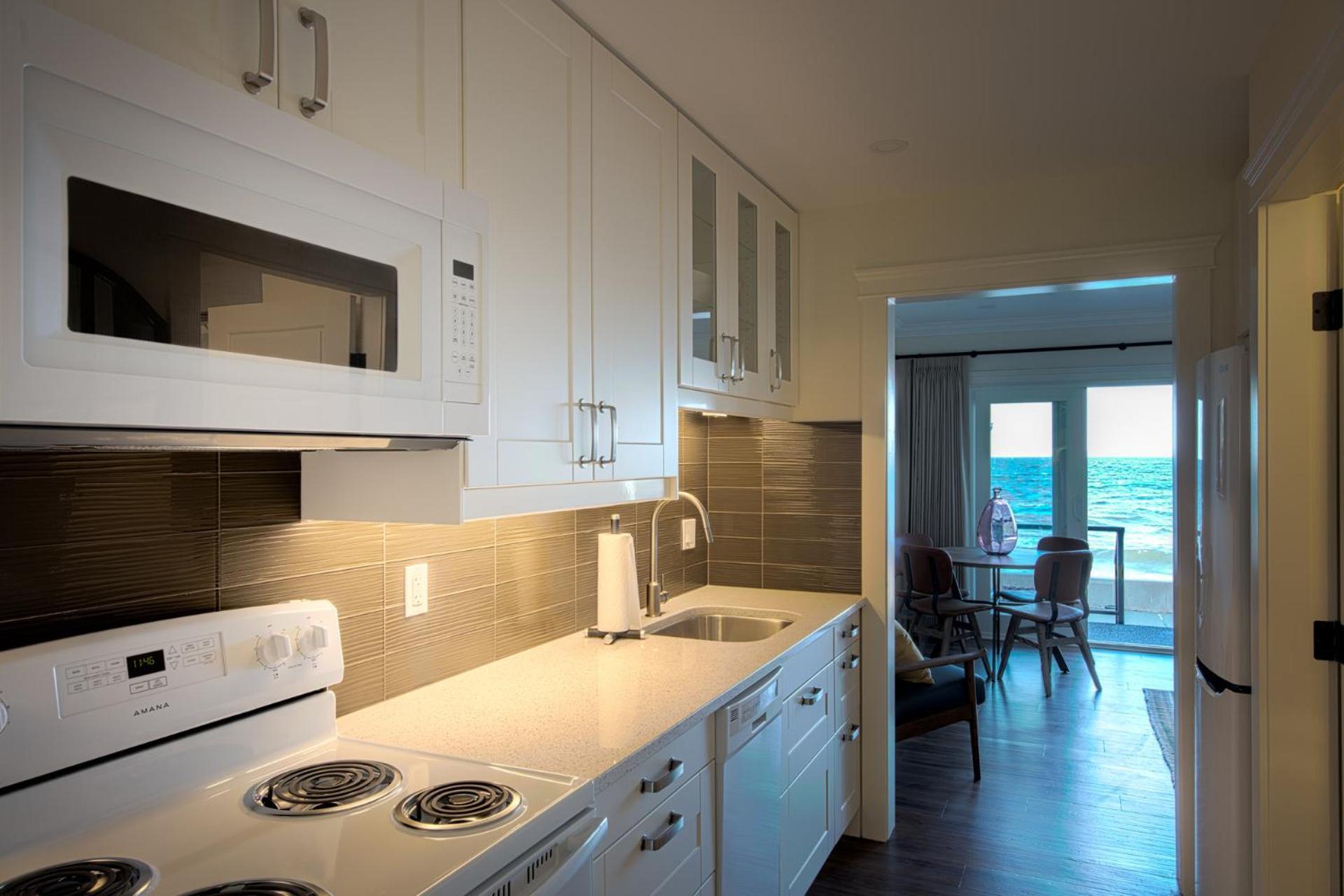 Qualicum Beach Ocean Suites Zewnętrze zdjęcie