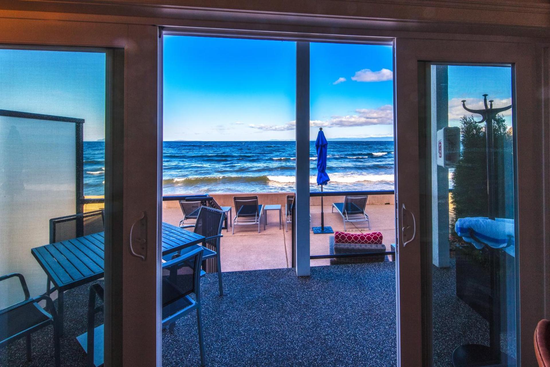 Qualicum Beach Ocean Suites Zewnętrze zdjęcie