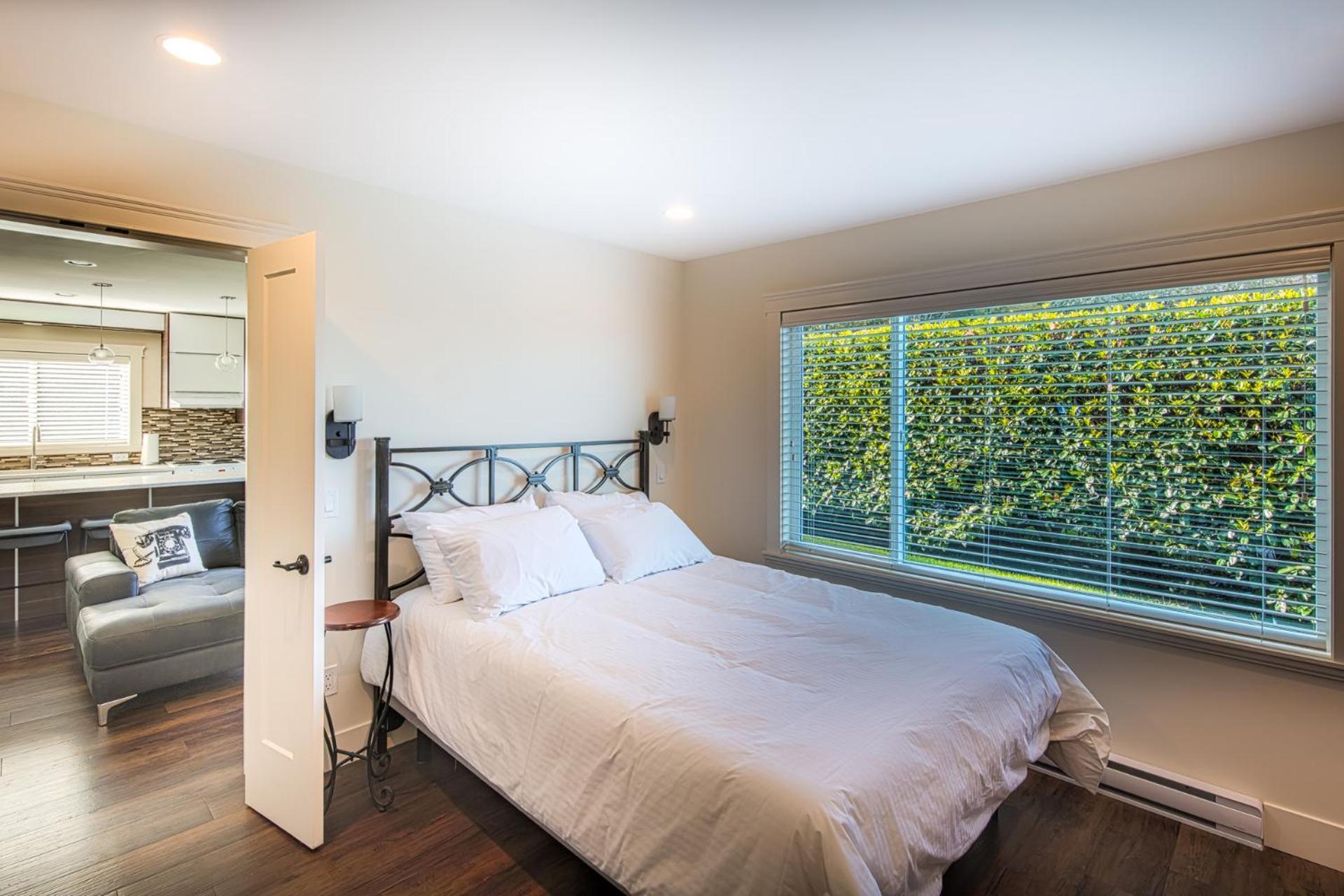 Qualicum Beach Ocean Suites Zewnętrze zdjęcie